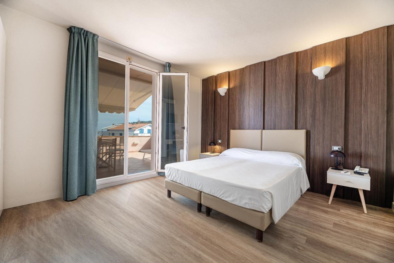 Hotel Riva Del Sole Marina di Campo Buitenkant foto