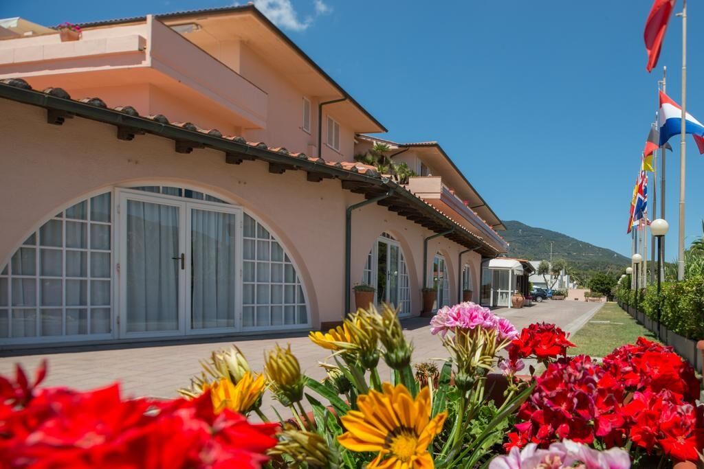 Hotel Riva Del Sole Marina di Campo Buitenkant foto